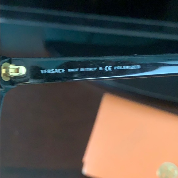 Versace sunglasses - Picture 2 of 4